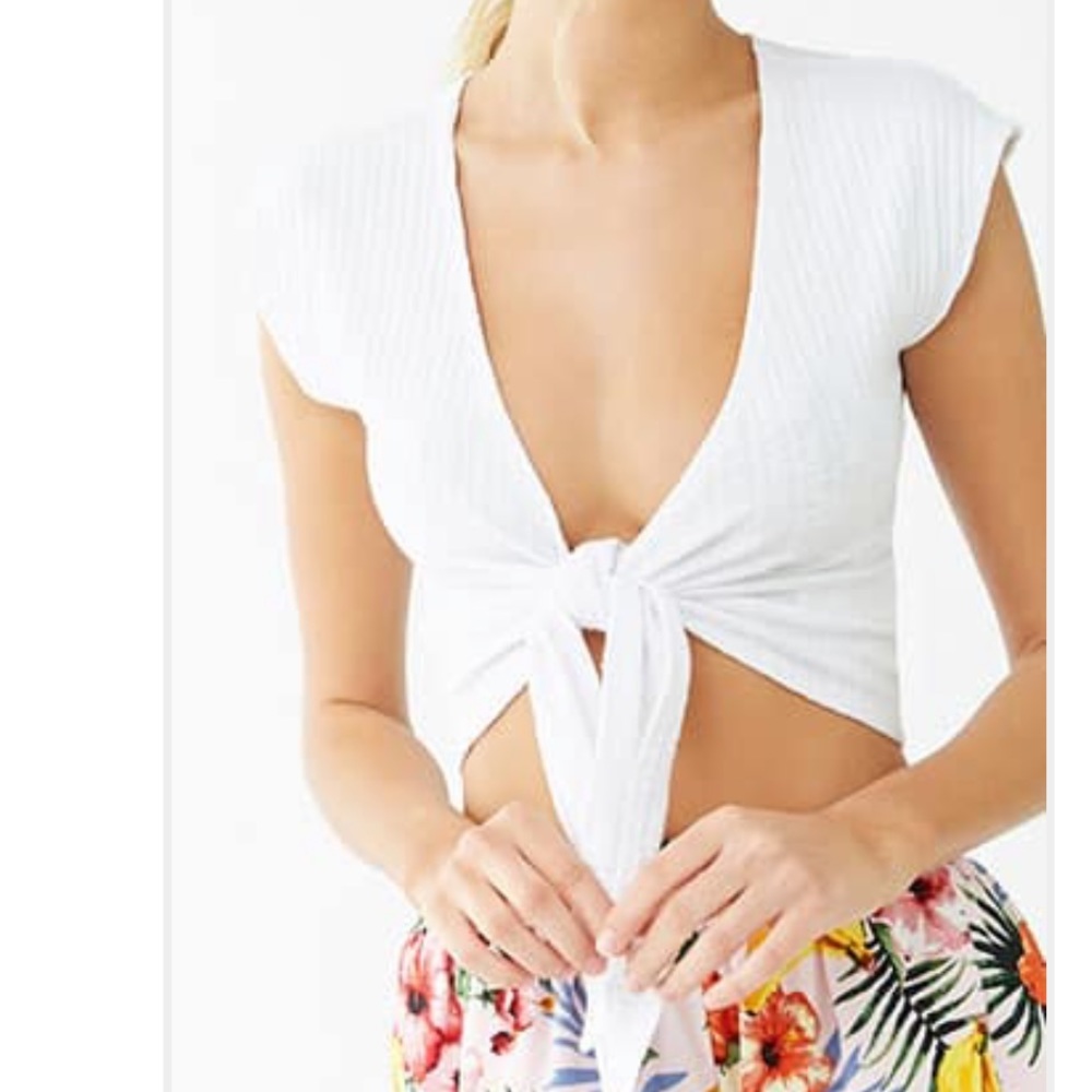 Crop top ties front
